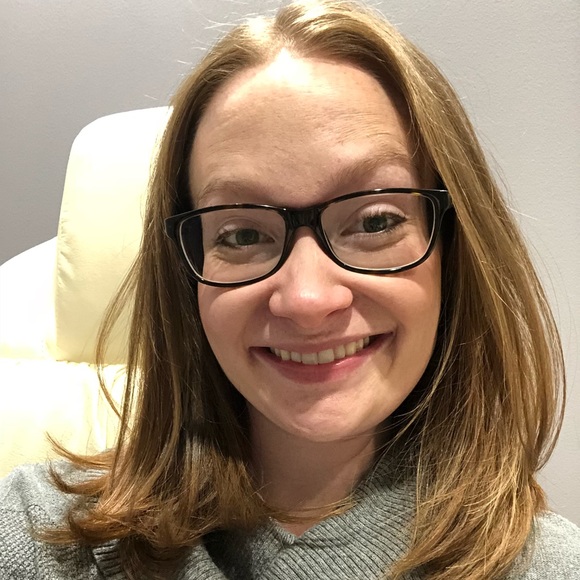 Meet your Posher, Danae - Picture 1 of 1